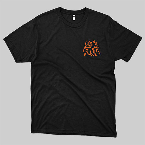 Dona Olga (Camiseta Preta) - Dona Olga Escrita Laranja
