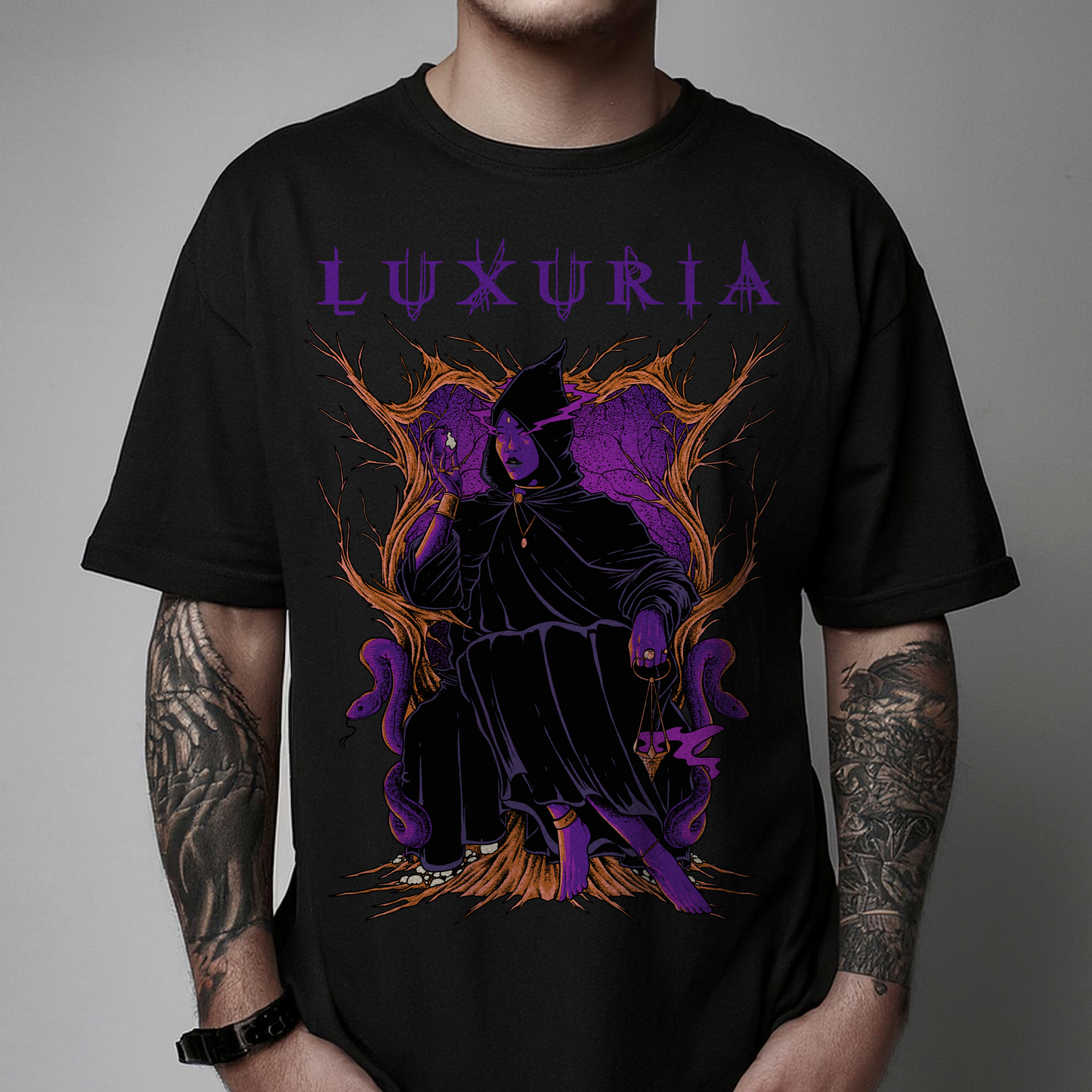 Luxúria (Camiseta Preta) - Logo II