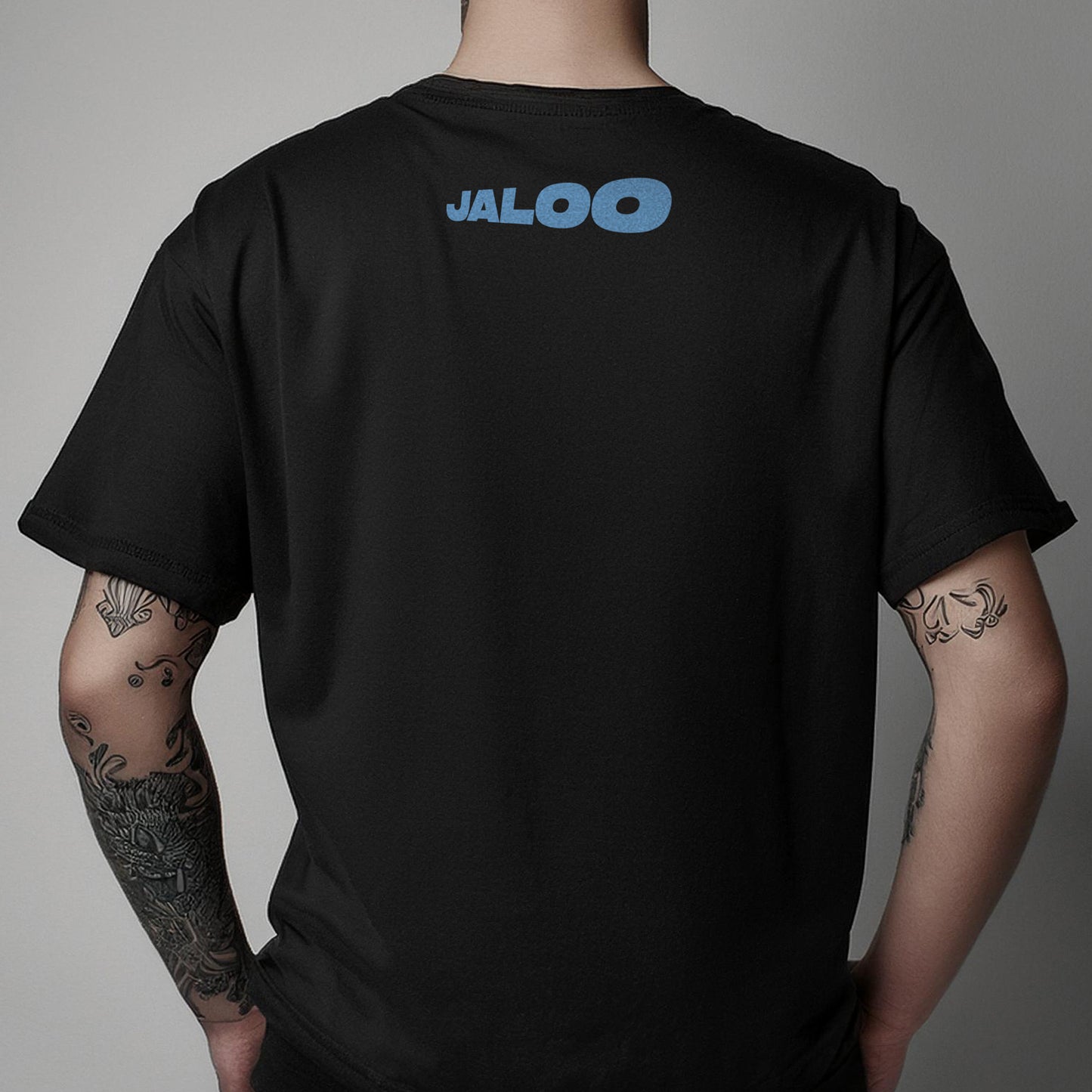 Jaloo (Camiseta Preta ) - Foto Azul